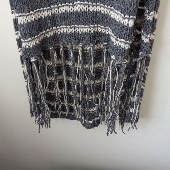 FREE PEOPLE Loose Cable Knit Sweater Tassels Stripes Boho Transitional sz:S/P - Picture 5 of 8
